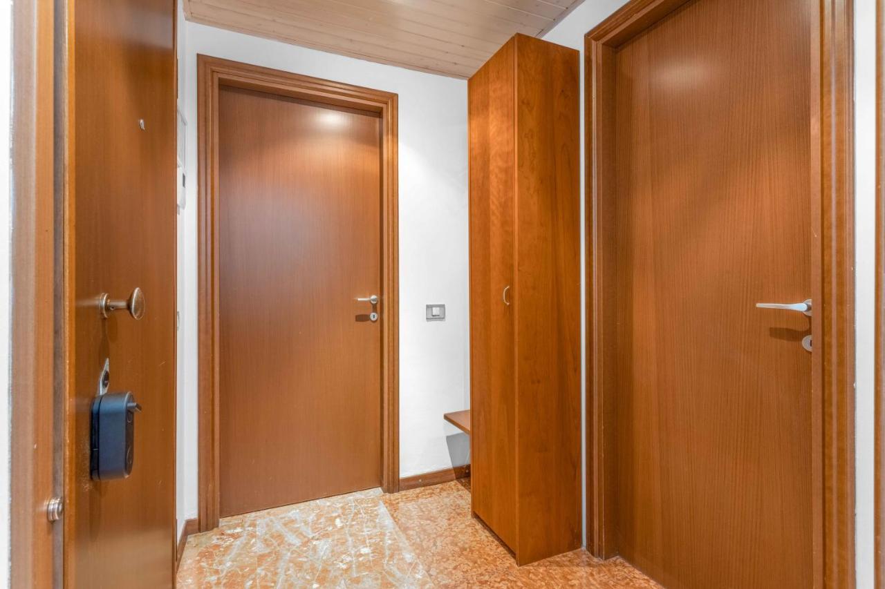 Apartamento Zona Navigli - Smart House Con Tv 50 E Fast Wifi Milán Exterior foto