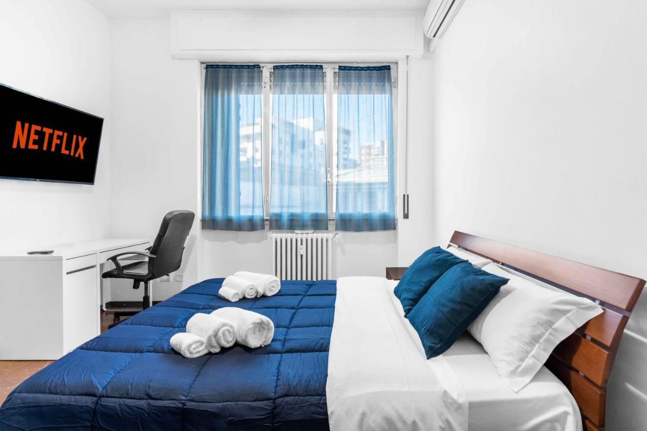 Apartamento Zona Navigli - Smart House Con Tv 50 E Fast Wifi Milán Exterior foto